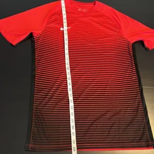 Nike activewear top‎ thumbnail 5