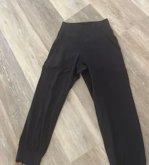 lululemon joggers  thumbnail 1