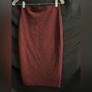 Elegant Women’s Burgundy Glitter Pencil Skirt SZ MD thumbnail 2