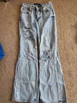 Light blue jeans  thumbnail 1