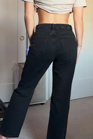 Garage Black Vintage Straight Jeans thumbnail 7