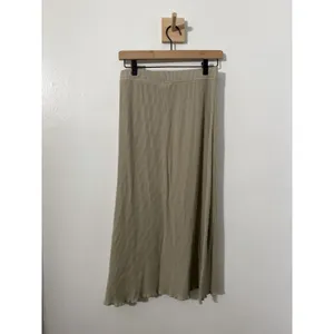 Free People Beach Ribbed Midi Skirt Sz Small Rayon Blend Coastal Boho Vacation thumbnail 3