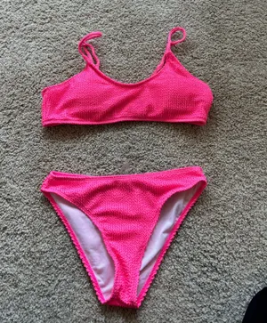 Hot Pink Shein Bikini Set thumbnail 1
