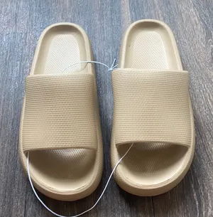Cloud Slippers in Tan Size 9 thumbnail 1