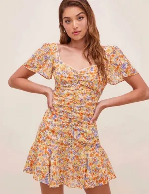 ASTR the Label So Smitten Floral Ruched Mini‎ Dress Orange Yellow Size Large thumbnail 1