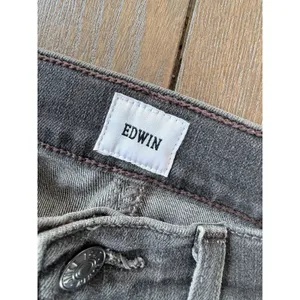 Edwin Jeans Women Bree Washed Black‎ 27 Straight Leg High Rise Raw Hem EW2003QRZ thumbnail 2