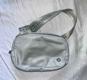 Lululemon Everywhere Belt Bag white and gold thumbnail 1