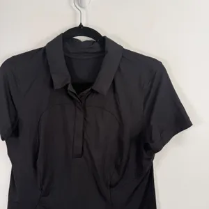 Lululemon Quick Drying Short Sleeve Polo Shirt Black Active Golf Tennis Womens 8 thumbnail 3