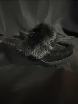 Coach Women’s Vintage Kaela Black Genuine Rabbit Fur Suede Platform Slides 7.5 thumbnail 2
