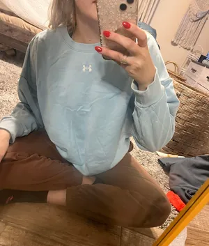 Under Armour Sweatshirt thumbnail 1