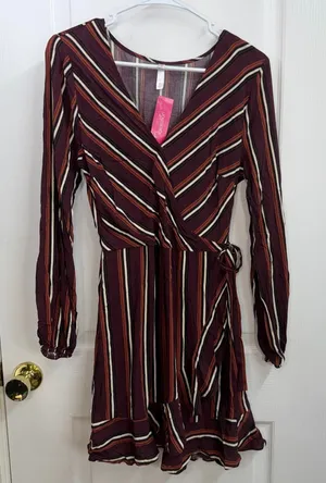NEW‎ Xhilaration burgundy striped v-neck long sleeve casual mini faux wrap dress thumbnail 1