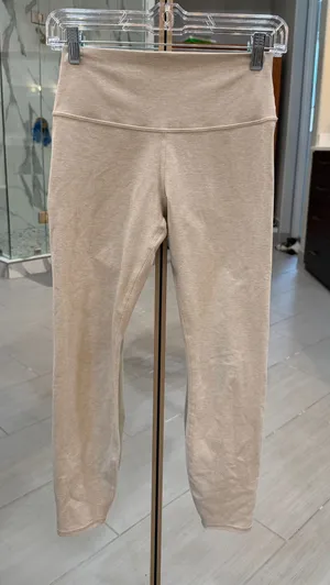 Alo alosoft leggings thumbnail 1