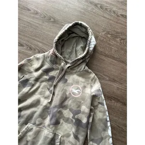Hollister Womens Pullover Hoodie Small Gray Camo Pink Logo Sleeve Graphic Fleece thumbnail 5
