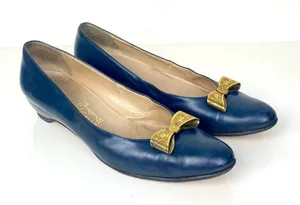 FERRAGAMO Vintage Navy Blue Leather Shoes Heels Brass Bows - Size 8.5 AAAA thumbnail 1