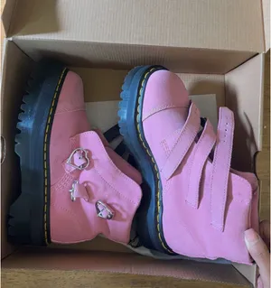 Pink Dr. Martens Boots with heart shaped buckles thumbnail 4