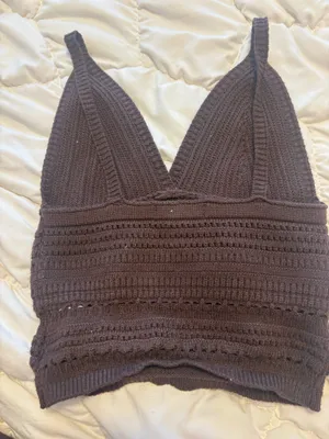 Arden B Top thumbnail 2