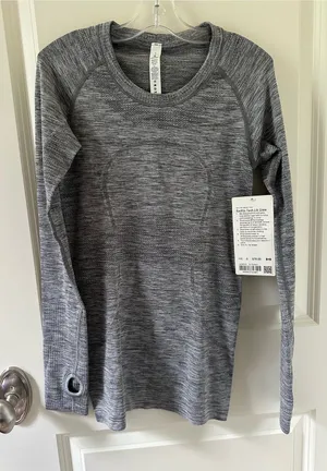 NWT lululemon swiftly tech long sleeve thumbnail 1