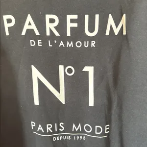 Divided H&M Black Parfum De L'Amour Sweatshirt medium thumbnail 2