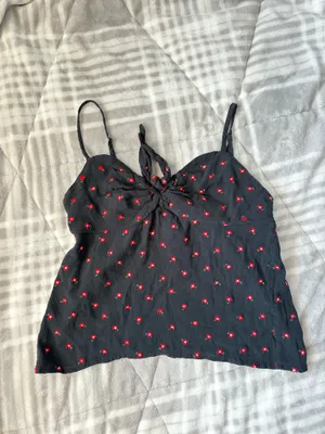 Brandy Melville Floral Tank Top thumbnail 2