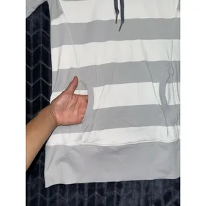Lululemon Women's Hoodie Sweatshirt Gray White Striped COWL Size 8 thumbnail 3