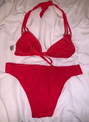 Two Piece Swimuit Size M thumbnail 2