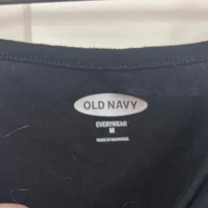 Old Navy Black Camisole Relaxed Fit thumbnail 3