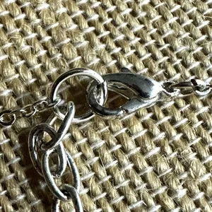 Faux pearl pendant necklace thumbnail 8