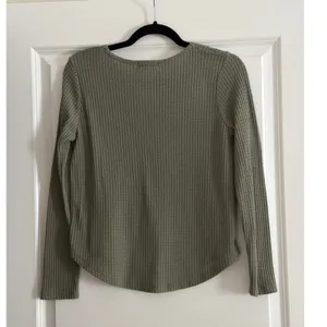 Altar'd State Olive Green Waffle Knit V-Neck Thermal Top XS thumbnail 4