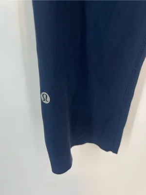Lululemon Navy High-Waist Athletic Capri Leggings with Pockets thumbnail 3