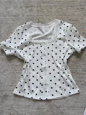 SHEIN White Short-Sleeve Polka Dot Knot Crop Top (Size Small) thumbnail 3