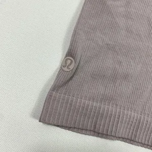 Lululemon Tank Top Womens 8 Medium Purple Ribbed Shelf Bra Racerback Yoga thumbnail 2
