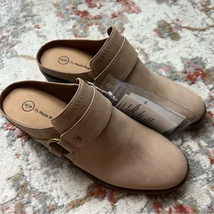Hush Puppies NWT Silvia Mule Brand New Sample Shoe Size 7 Neutral Tan Beige Clog thumbnail 2