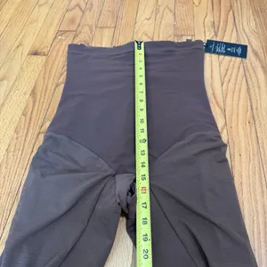 Honeylove NWT The Super‎ Power Sculptwear Shapewear Short in Brown Size 1X thumbnail 6