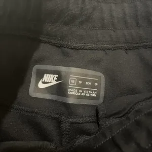 Nike Sportswear Tech Fleece Joggers thumbnail 4