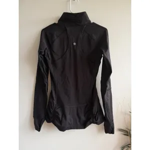 Lululemon‎ Womens Black Quarter Zip Pullover Athletic Running Top Size 6 thumbnail 2