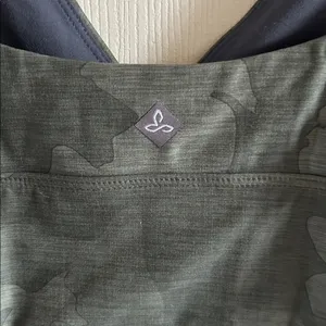 PrAna Layna Sage Camoflauge Adjustable Straps Sports Bra Size Small‎ thumbnail 5