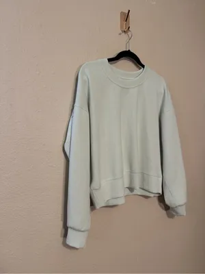 Lululemon Perfectly Oversized Cropped Crew Softstreme Size 6 thumbnail 4