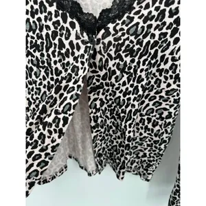 Victoria's Secret Cardigan Size S Pink Black‎ Cheetah Mean Girls Y2K Preppy thumbnail 4