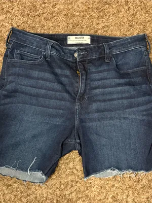 Hollister Curvy High-Rise Super Skinny Jeans Size 16R W33 Dark Wash thumbnail 4