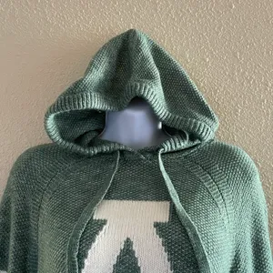 NWT Long Sleeve Drawstring Hooded Sweater Green White Large thumbnail 2