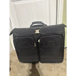 Dakota by Tumi Black Ballistic Nylon 23" Wheeled Rolling Garment Bag Luggage thumbnail 3