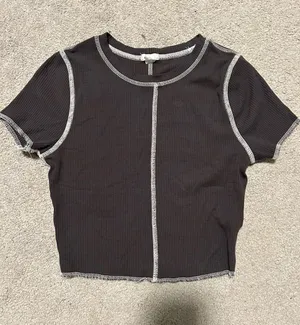 Crop Top thumbnail 1