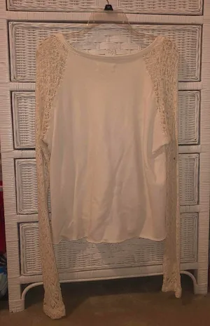 Hollister Sweater thumbnail 2