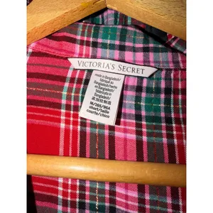 Victoria's Secret Plaid Flannel Pajama Set Size M Short Red Holiday Lurex EUC‎ thumbnail 3