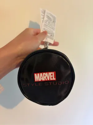 Disney Adventure Exclusive Goodies Bag thumbnail 5
