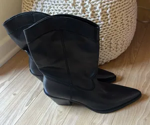 Zara Cowboy Boots thumbnail 1