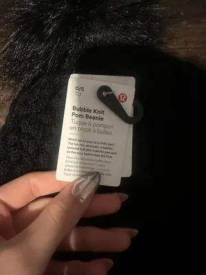 Lululemon Hat thumbnail 3