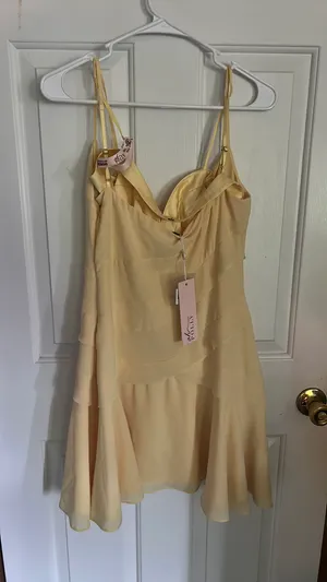 Oh Polly Dress Mini Yellow thumbnail 4