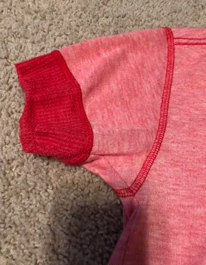 Urban Outfitters Red shirt sleeve top never worn thumbnail 3