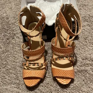 High heel strappy shoes Size 10 thumbnail 2